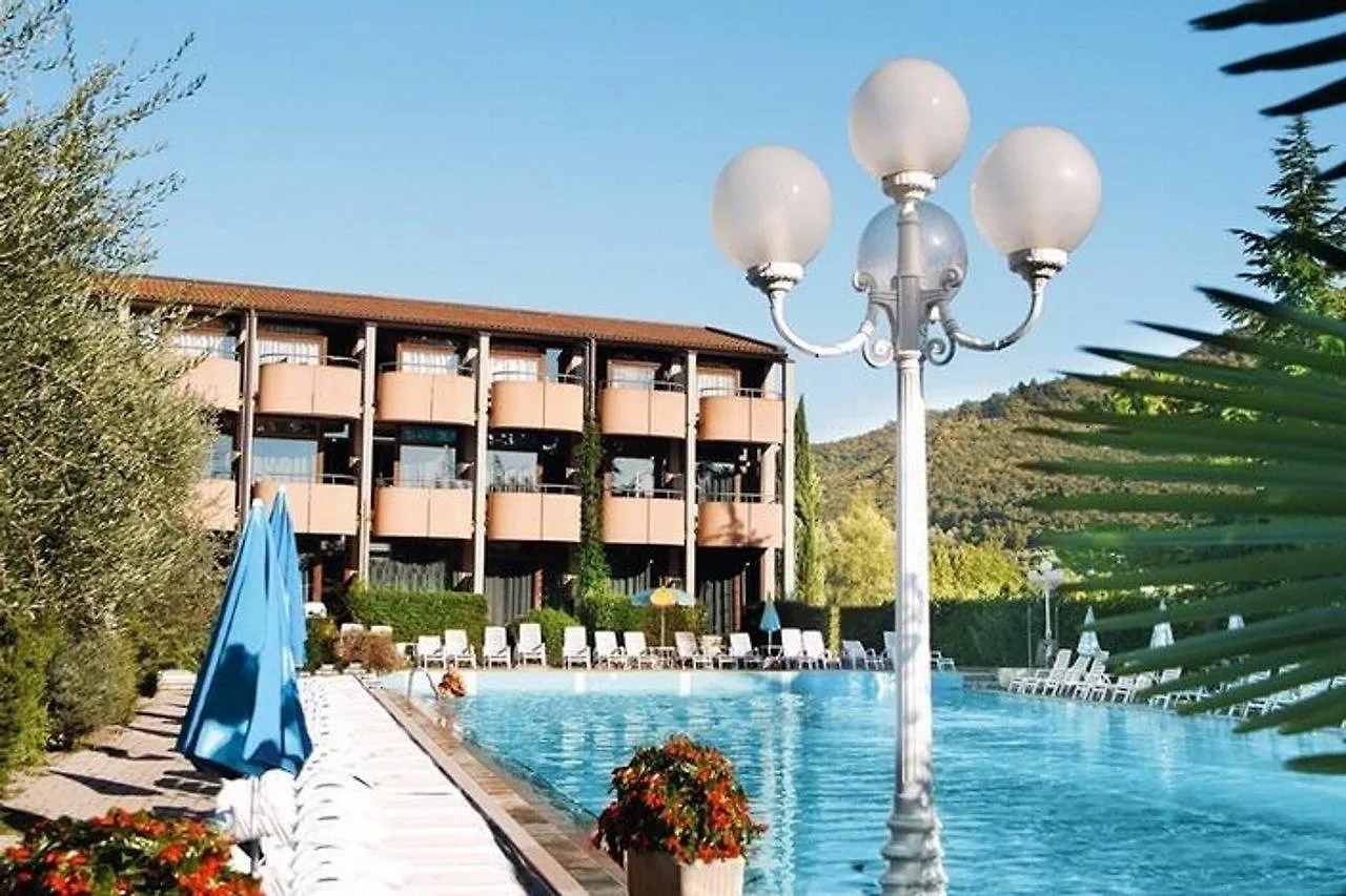 Hotel Royal Garda  3*, Garda (Verona) Włochy