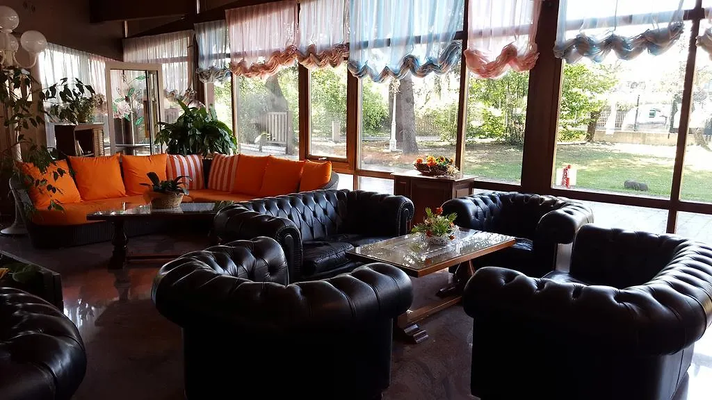 Hotel Royal Garda  3*, Garda (Verona)