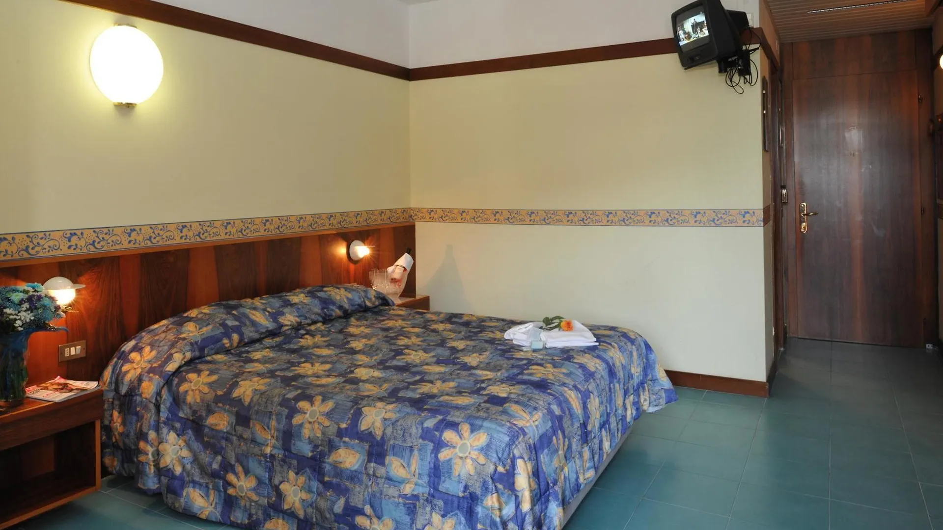 Hotel Royal Garda  Garda (Verona)