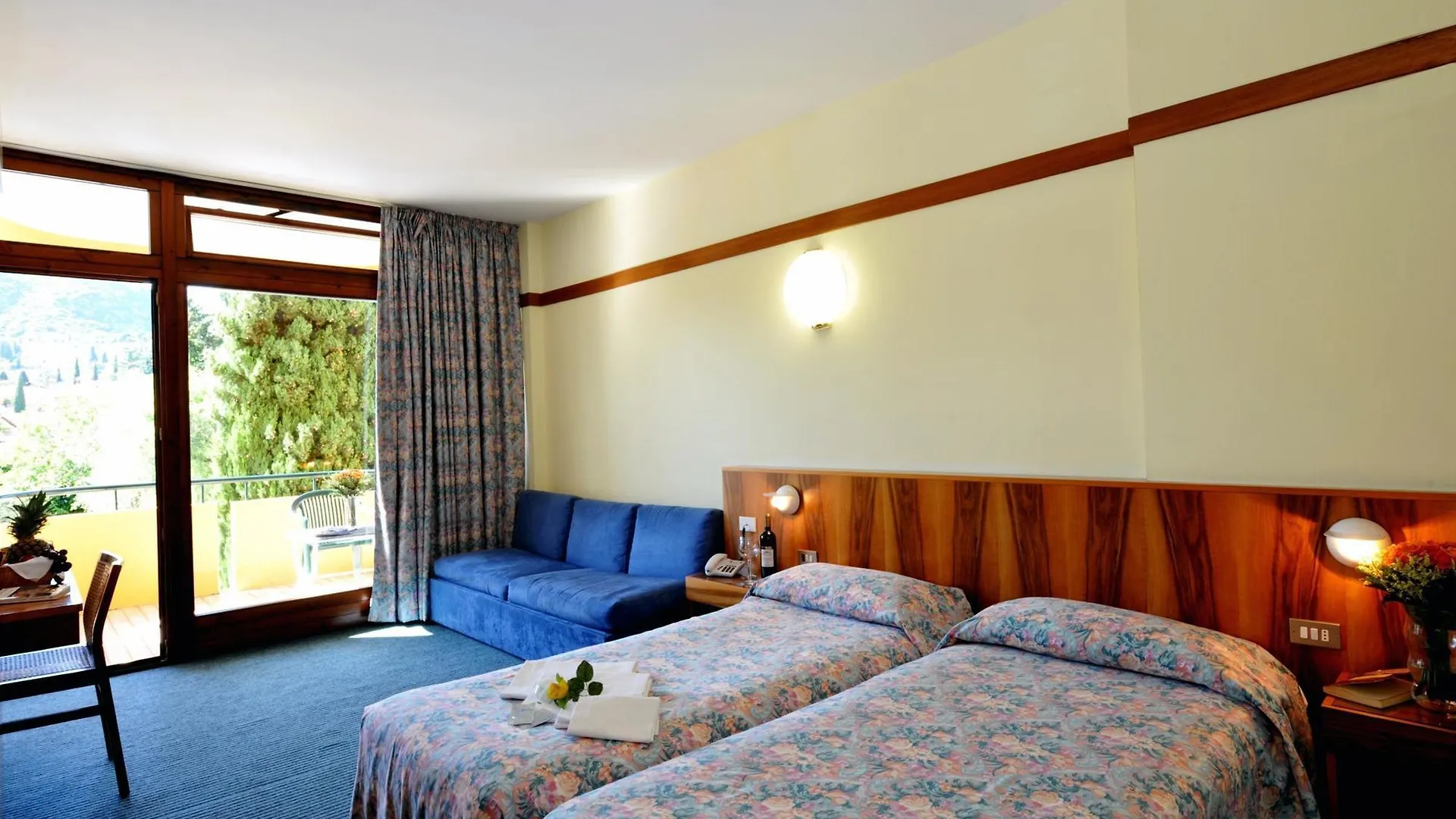 Hotel Royal Garda  3*, Garda (Verona)